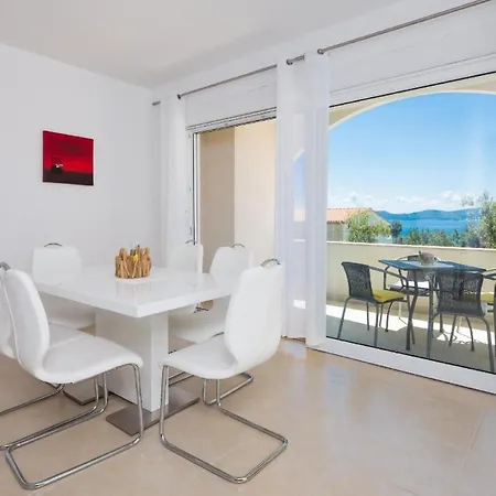 Appartement Modern Eingerichtete Ferienwohnung Mit Panoramablick Auf Das Meer - B43789 Marusici (Split-Dalmatia)